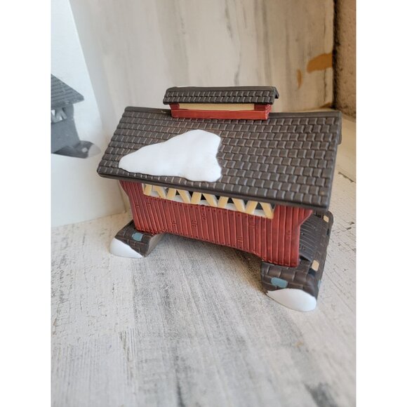 Dept 56 59870 NEW red covered bridge heritage village accessory - Picture 5 of 6